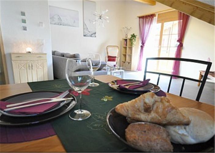 Charming Penthouse Appartement Lauterbrunnen Kamer foto